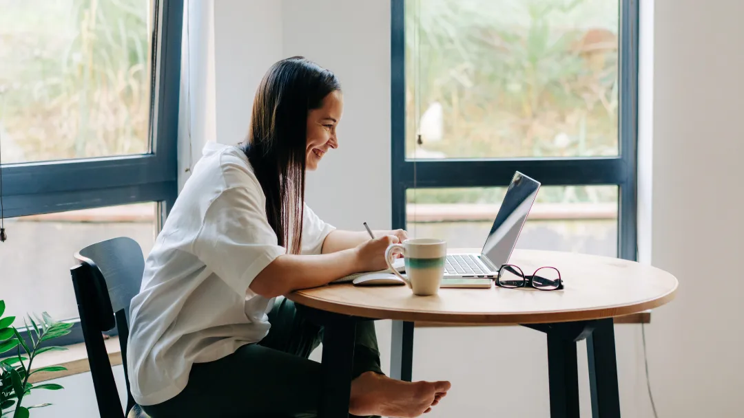 2 eBooks imprescindibles para potenciar tu estrategia de RR.HH. con IA y formación efectiva