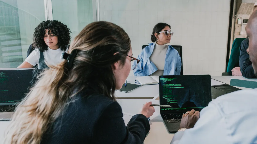 Kore.ai se consolida como Líder de IA Conversacional en Gartner 2026