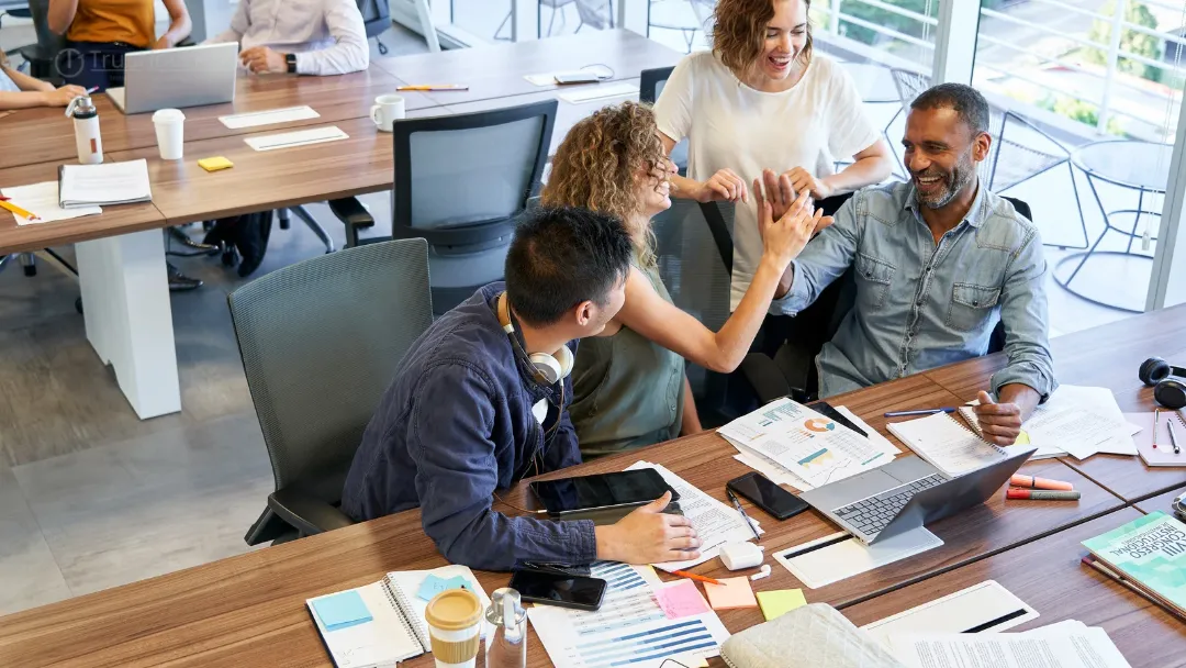 Cómo Medir e Incrementar el Compromiso de los Empleados 